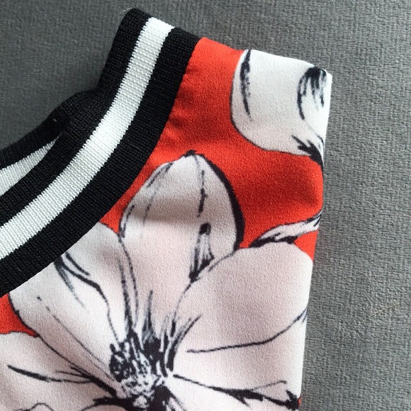 t-shirt - Picture 2 of 3